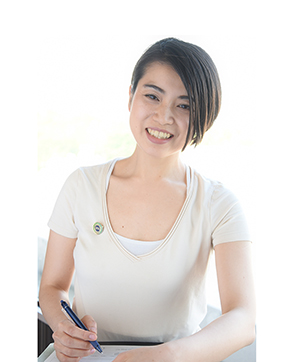 セラピスト人物写真